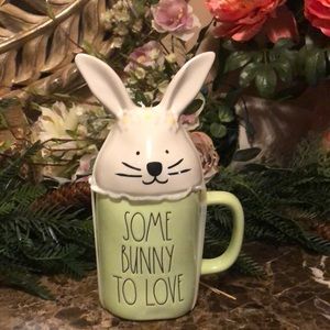 NWT Rae Dunn SOME BUNNY TO LOVE Mug with Topper